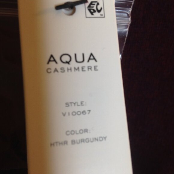 Aqua Cashmere Crew Neck Sweater Heather Burgundy XS NWT - Picture 6 of 8